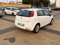 Usata Fiat Grande Punto 90 CV (66 kW) 2007 Bianco Utilitaria