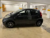 Usata Peugeot 107 68 CV (50 kW) 2010 Grigio Utilitaria