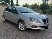 Usata Lancia Delta 120 CV (88 kW) 2011 Grigio Utilitaria