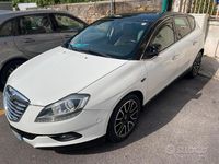 Usata Lancia Delta 105 CV (77 kW) 2013 Bianco Utilitaria