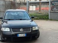 Usata VW Passat Comfortline 101 CV (74 kW) 2001 Nero Berlina