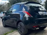 Usata Lancia Ypsilon Gold 69 CV (50 kW) 2022 Nero Utilitaria