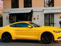 Usata Ford Mustang Fastback 317 CV (233 kW) 2015 Giallo