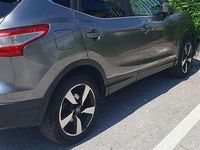 Usata Nissan Qashqai N-Connecta 110 CV (80 kW) 2017 Grigio SUV