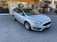 Usata Ford Focus S 120 CV (88 kW) 2015 Grigio Station wagon