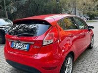 Usata Ford Fiesta Titanium 75 CV (55 kW) 2014 Rosso Utilitaria
