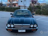 Usata Jaguar XJR 325 CV (239 kW) 1996 Marrone Berlina