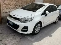 Usata Kia Rio 75 CV (55 kW) 2015 Berlina