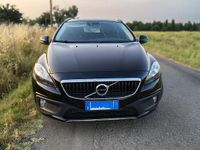 Usata Volvo V40 CC 120 CV (88 kW) 2018 Nero Station wagon