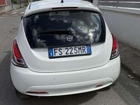 Usata Lancia Ypsilon Platinum 69 CV (50 kW) 2018 Utilitaria