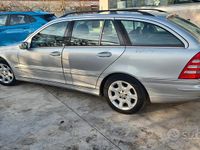 Gebraucht Mercedes C220 150 PS (110 kW) 2005 Grau Kombi