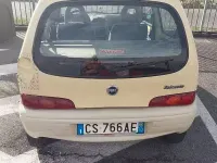 Usata Fiat 600 54 CV (39 kW) 2004 Giallo Berlina