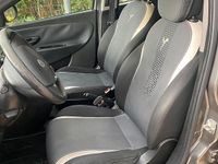 Usata Lancia Ypsilon 80 CV (58 kW) 2015 Grigio Utilitaria