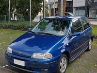 Usata Fiat Punto 133 CV (97 kW) 1994 Blu/azzurro Utilitaria