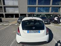 Usata Lancia Ypsilon 69 CV (50 kW) 2014 Bianco Utilitaria