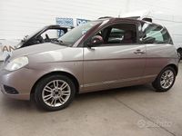 Usata Lancia Ypsilon Platinum 78 CV (57 kW) 2009 Lilla Utilitaria