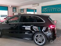 Usata Mercedes B200 AMG line 150 CV (110 kW) 2020 Nero Monovolume
