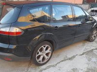 Begagnad Ford S-MAX 140 HK (102 kW) 2007 Svart Minibuss