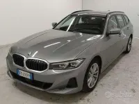 Usata BMW 320e 190 CV (139 kW) 2023 Grigio Station wagon