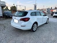 Usata Opel Astra Cosmo 110 CV (80 kW) 2011 Bianco Station wagon