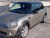 Usata Mini Cooper D 109 CV (80 kW) 2008 Marrone Utilitaria