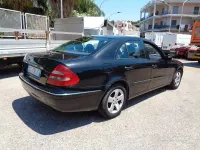 Usata Mercedes E270 177 CV (130 kW) 2005 Nero Berlina