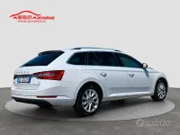 Usata Skoda Superb Executive 156 CV (114 kW) 2021 Bianco Station wagon