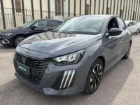 Usata Peugeot 208 Allure 101 CV (74 kW) 2025 Grigio Utilitaria