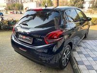 Usata Peugeot 208 Allure 82 CV (60 kW) 2016 Blu Utilitaria