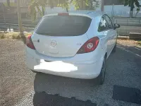 Usata Opel Corsa 75 CV (55 kW) 2010 Bianco Utilitaria