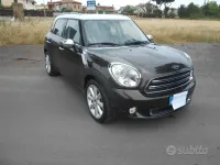 Usata Mini Cooper D Countryman 111 CV (81 kW) 2015 Marrone SUV
