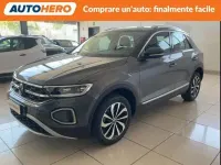 Usata VW T-Roc Style 150 CV (110 kW) 2023 Grigio SUV