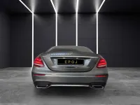 Usata Mercedes E220 Premium Plus 194 CV (142 kW) 2020 Grigio Berlina