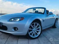 Usata Mazda MX5 160 CV (117 kW) 2006 Grigio Cabrio