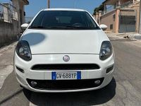 Usata Fiat Grande Punto 75 CV (55 kW) 2013 Bianco Utilitaria