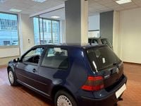 Usata VW Golf IV 110 CV (80 kW) 2000 Blu Berlina