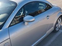 Usata Audi TT 225 CV (165 kW) 1999 Grigio Coupé