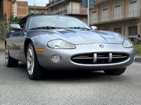 Usata Jaguar XK8 396 CV (291 kW) 2002 Grigio Cabrio