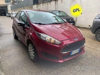 Usata Ford Fiesta Titanium 97 CV (71 kW) 2014 Rosso Utilitaria