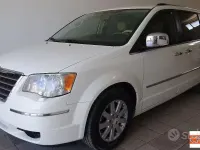 Usata Chrysler Grand Voyager 192 CV (141 kW) 2011 Bianco Monovolume