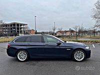 Usata BMW 530 Luxury Line 258 CV (189 kW) 2014 Blu Station wagon