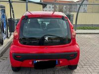 Usata Peugeot 107 68 CV (50 kW) 2010 Rosso Utilitaria