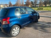 Usata Toyota Yaris 2008 Blu Utilitaria