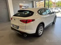 Usata Alfa Romeo Stelvio Business 190 CV (139 kW) 2021 Bianco SUV
