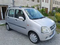 Usata Opel Agila Club 58 CV (42 kW) 2002 Argento Monovolume
