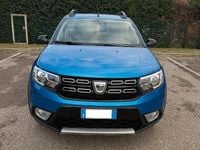 Usata Dacia Sandero Stepway 90 CV (66 kW) 2018 Blu Berlina
