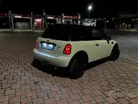 Usata Mini Cooper D 112 CV (82 kW) 2010 Bianco Utilitaria