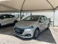 Usata Peugeot 208 Allure 82 CV (60 kW) 2016 Argento Utilitaria