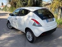 Usata Lancia Ypsilon Silver 85 CV (62 kW) 2014 Bianco Utilitaria