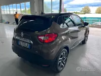Usata Renault Captur 90 CV (66 kW) 2015 Grigio SUV